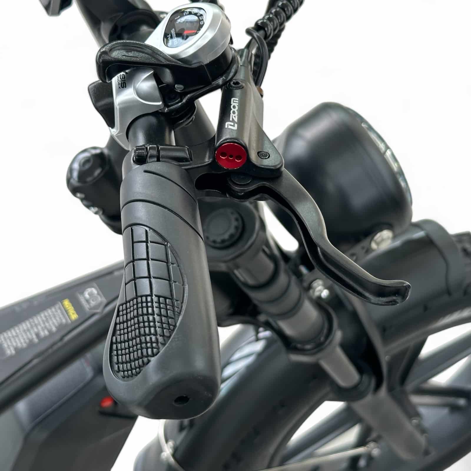 Ouxi V8 MAX 3.0 2024 (Schwarz) Doppelte Batterie + Alarm + Fußstützen + ART 3 Kettenschloss + Hydraulische Bremsen + Montage